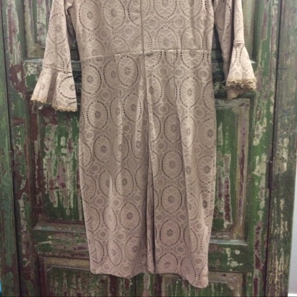 Dress - Picture 3 of 4