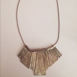 chunky gold necklace