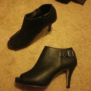 Black heel/boot