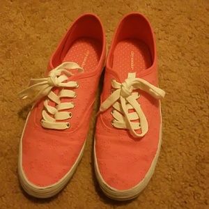 Pink shoes