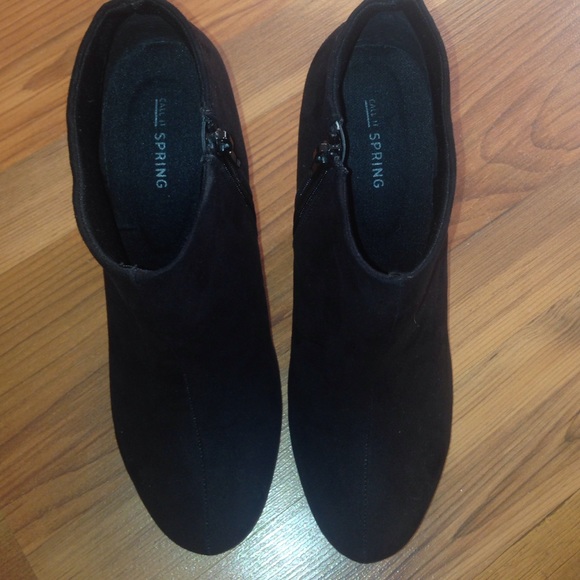 Call it Spring black heel bootie - Picture 2 of 3