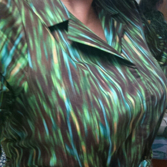 Jones New York button blouse