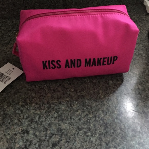 Kate Spade medium make up bag