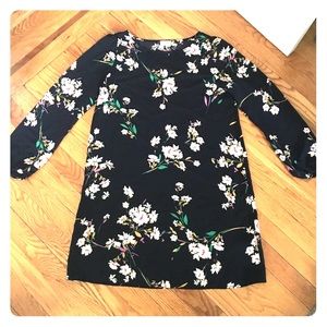 Final sale!!! Floral Shift dress ❤️