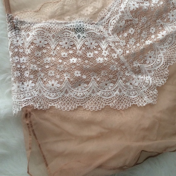 VS Mesh & lace slip - Picture 4 of 4