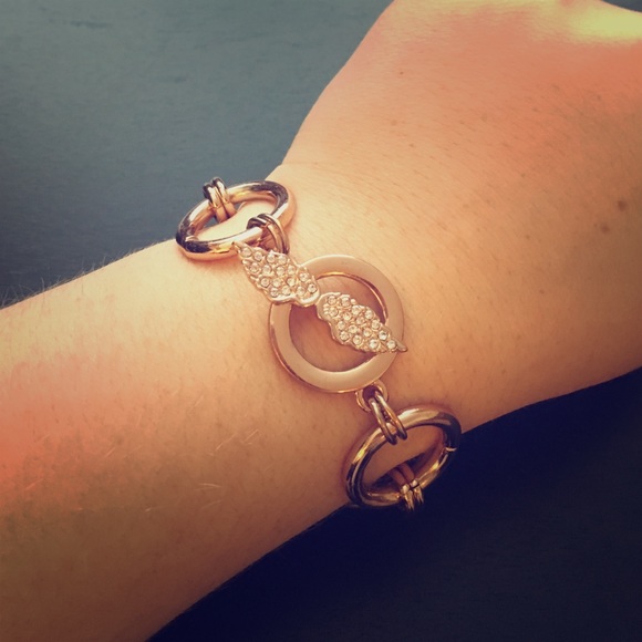 Victoria's Secret rose gold bracelet