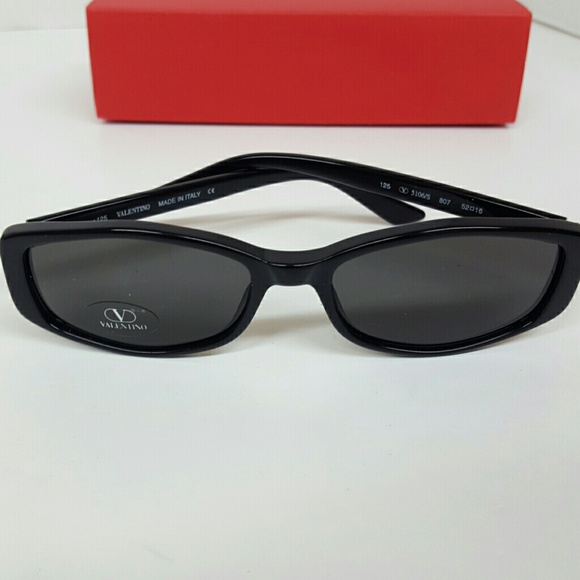 Authentic Valentino 5106/S 807 Sunglasses main image 4