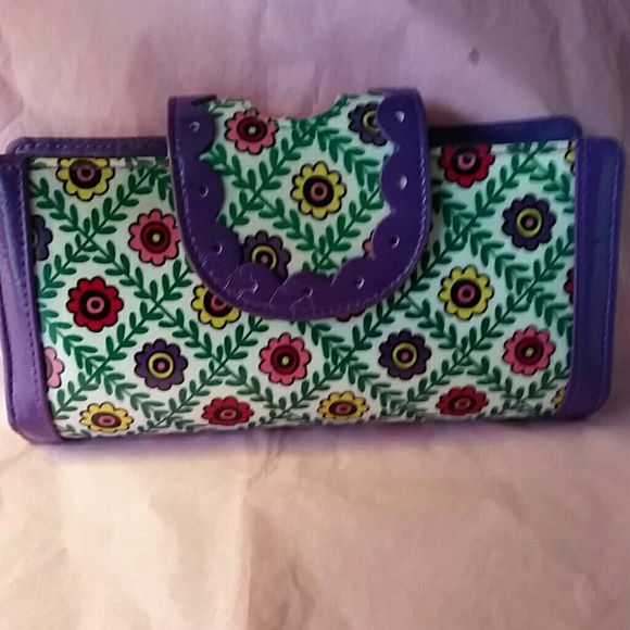 Vera Bradley Handbags - Vera Bradley Retired Clutch  Wallet