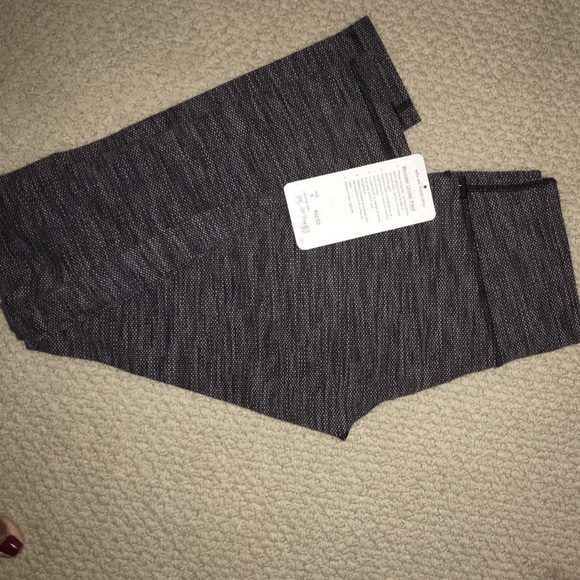 lululemon athletica Pants - Lululemon wunder under pant 6❗️reduced❗️