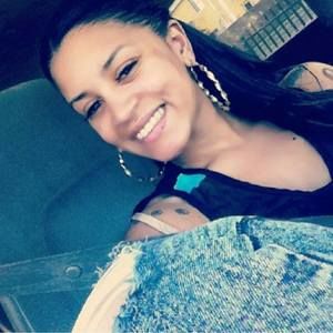 Meet your Posher, Daisha