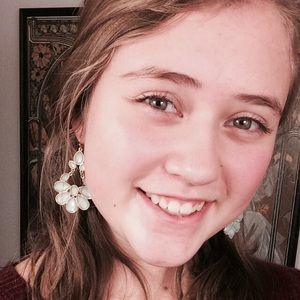 Meet your Posher, Ally