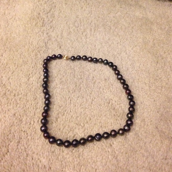 Genuine black pearl necklace