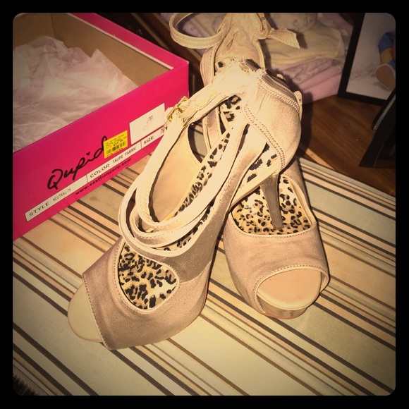 Platform heels. 5inch heels.