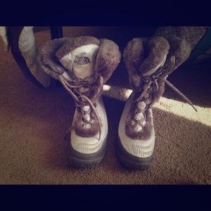 North face snow boots