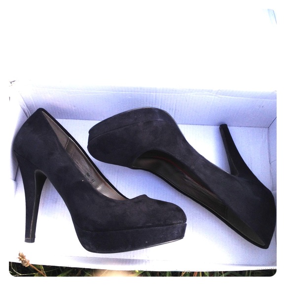 Maurice's tori faux suede heels