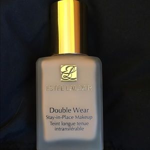 Estee Lauder Double Wear Foundation