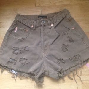 GUESS high waisted tan shorts in 28.