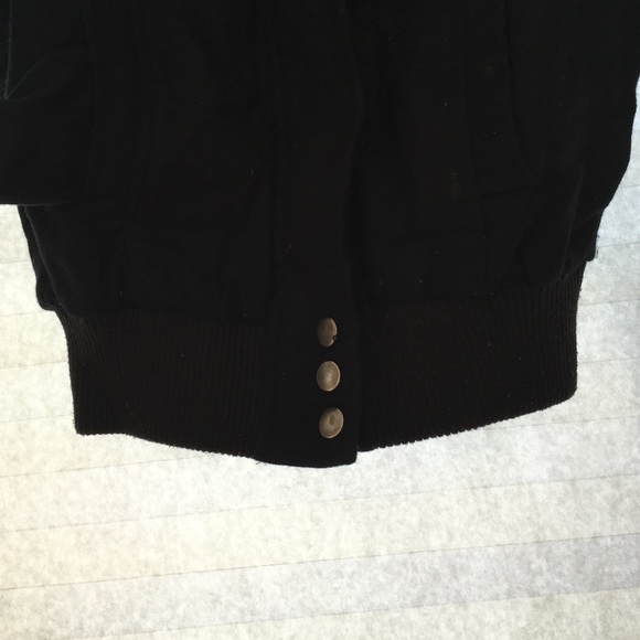 Black jacket - Picture 2 of 4