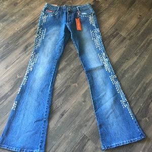 ✨Great denim!!! Detailed with silver sequins