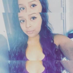 Meet your Posher, Dee