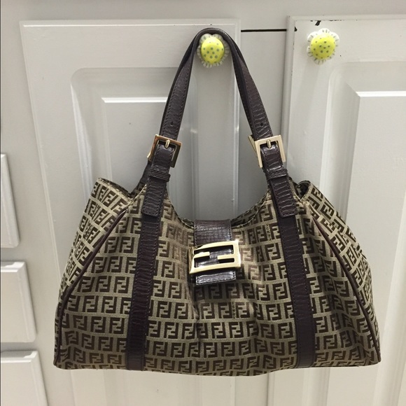 🤗SOLD🤗FENDI Shoulder Bag
