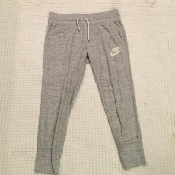 Capri sweatpants