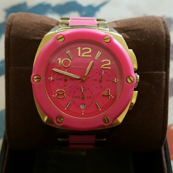 Gentlt Worn Michael Kors Watch - Picture 1 of 4
