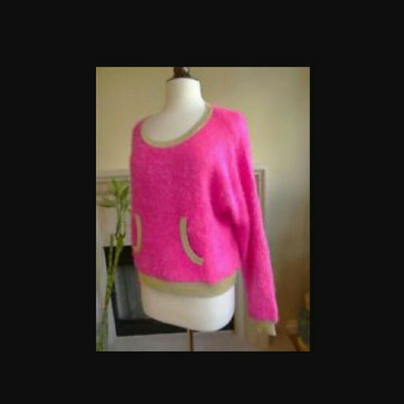Beautiful Juicy Couture Sweater - Picture 2 of 2