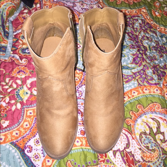 SOLD - Picture 3 of 3