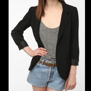 UO BLACK BLAZER