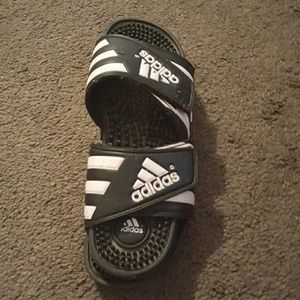 Adidas Slide