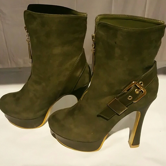 GREEN MILITARY HIGH HEEL PUMPS