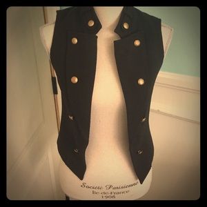 Audrey 3+1 black vest