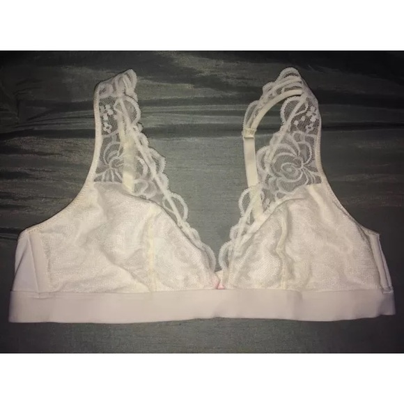 🎈SOLD 🎈NWOT VS bralette white, size medium