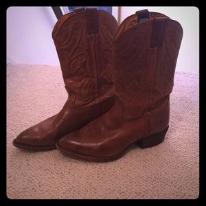 SOLDSOLDSOLD Chestnut brown FRYE cowboy boots