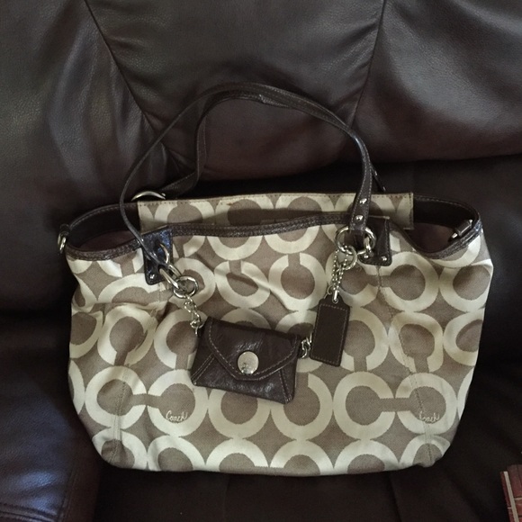Coach medium tote