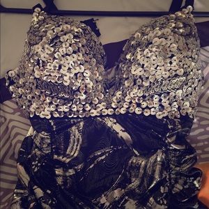 Size Small/0 clubbing dress. Very sexy