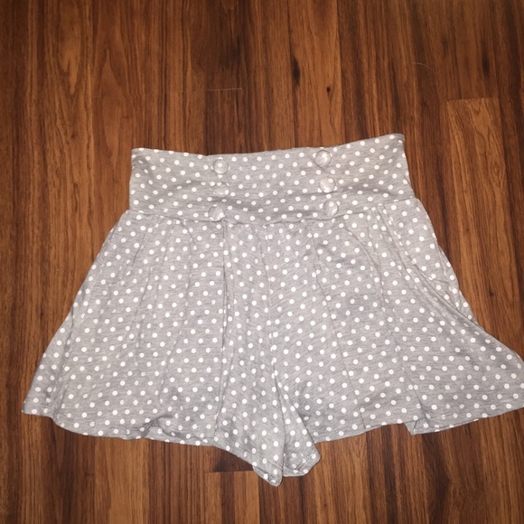 Size L skort - Picture 1 of 1