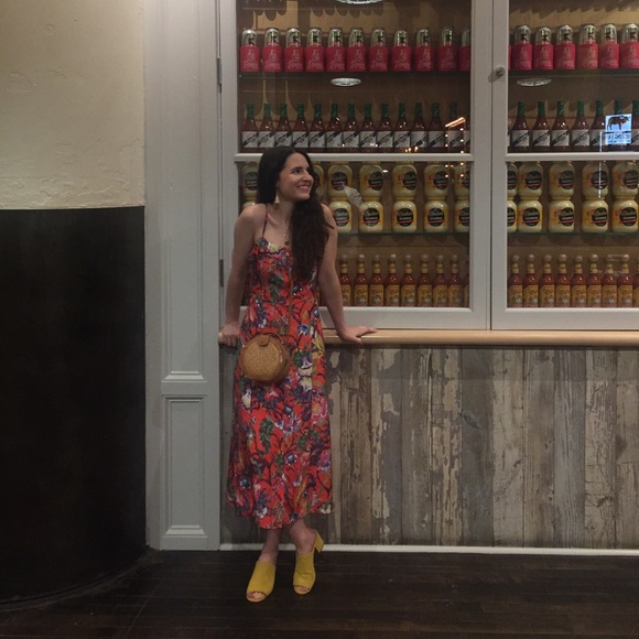 Meet your Posher, Kate - Picture 6 of 7