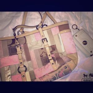 Like new coach purse and change holder
