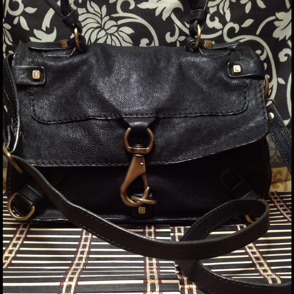 Luana Leather X-body bag