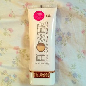 Flower "Face the World" Tinted Moisturizer TM1 1oz