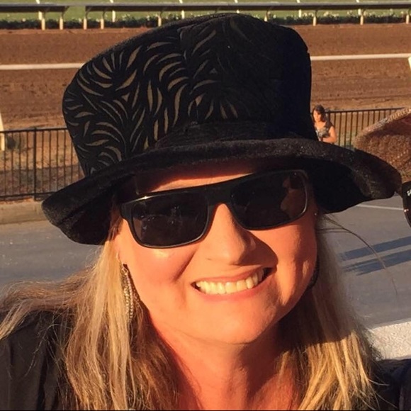 Meet your Posher, Judith