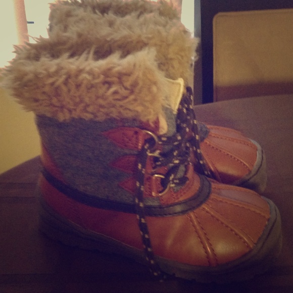 Gap toddler winter boots (like brand new)