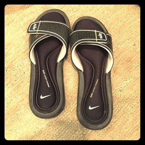 Nike slides! And their the squishy kind