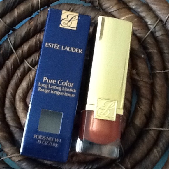 NWB EL Long Lasting Lippie Hot Chili#1A8