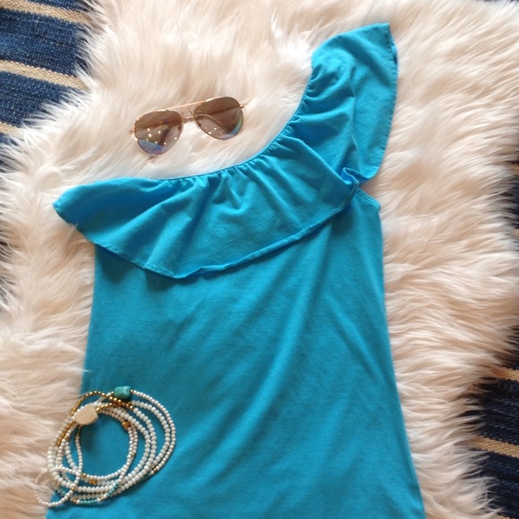 Lily one shoulder top