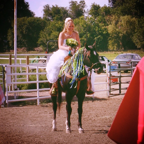 Meet your Posh Ambassador Posher, Gretta - Picture 3 of 15