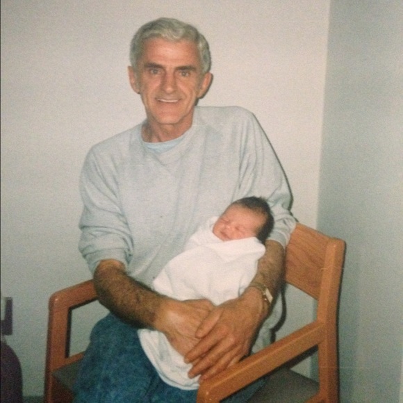 Meet your Posher, Liv 😘 - Picture 2 of 4