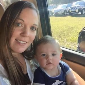 Meet your Posher, Leslie